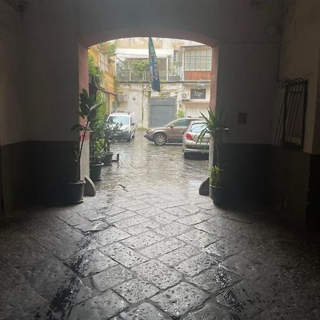 Vectes Home نابولي المظهر الخارجي الصورة